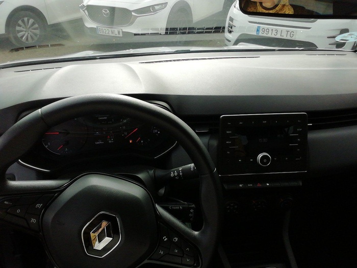 Renault Clio Business Blue dCi 63 kW (85 CV) Vehículo usado en Madrid Renault Clio Business Blue dCi 63 kW (85 CV) Vehículo usado en Madrid