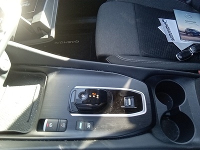 Nissan Qashqai E-POWER N-Connecta Auto 140 kW (190 CV) 13 Nissan Qashqai E-POWER N-Connecta Auto 140 kW (190 CV) 13