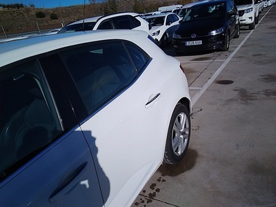 Renault Megane Business Blue dCi 85 kW (115 CV) 15 Renault Megane Business Blue dCi 85 kW (115 CV) 15