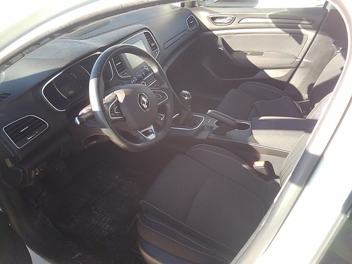 Renault Megane Business Blue dCi 85 kW (115 CV) Vehículo usado en Madrid Renault Megane Business Blue dCi 85 kW (115 CV) Vehículo usado en Madrid