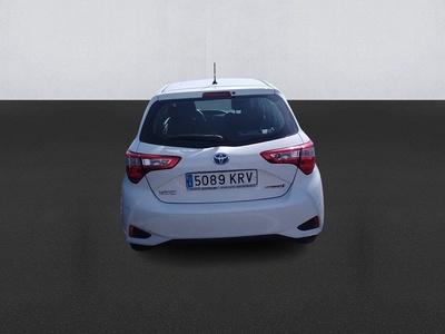 Toyota Yaris 1.5 100H Active 74 kW (100 CV) 5 Toyota Yaris 1.5 100H Active 74 kW (100 CV) 5