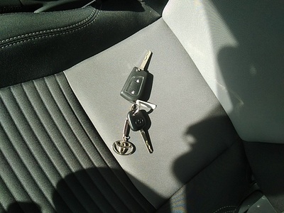 Toyota Yaris 1.5 100H Active 74 kW (100 CV) 12 Toyota Yaris 1.5 100H Active 74 kW (100 CV) 12