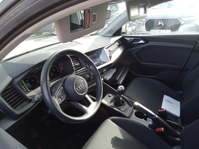 Audi A1 Sportback 25 TFSI 70 kW (95 CV) 7 Audi A1 Sportback 25 TFSI 70 kW (95 CV) 7
