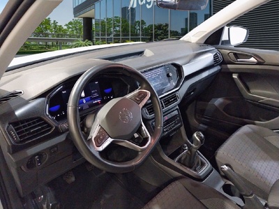 Volkswagen T-Cross Advance 1.0 TSI 81 kW (110 CV) 14 Volkswagen T-Cross Advance 1.0 TSI 81 kW (110 CV) 14