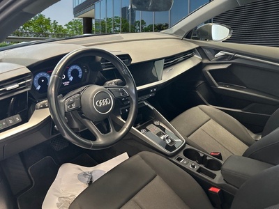 Audi A3 Sportback Advanced 30 TFSI 81 kW (110 CV) S tronic 7 Audi A3 Sportback Advanced 30 TFSI 81 kW (110 CV) S tronic 7