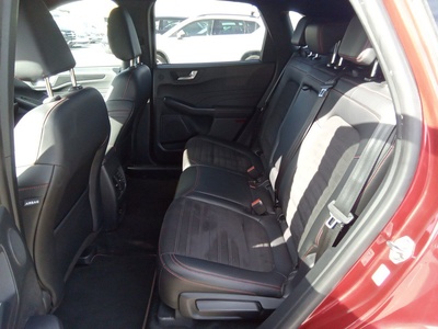 Ford Kuga 2.5 Duratec PHEV ST-Line X Auto 165 kW (225 CV) 9 Ford Kuga 2.5 Duratec PHEV ST-Line X Auto 165 kW (225 CV) 9