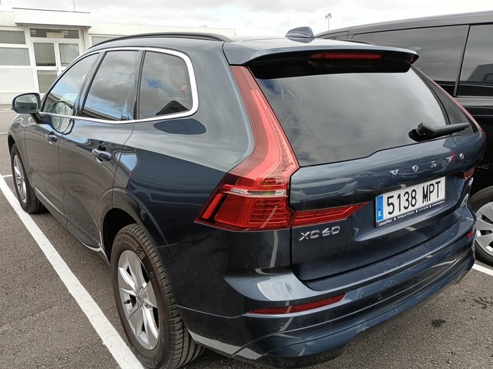 Volvo XC60 B4 D Core Auto 145 kW (197 CV) Vehículo usado en Madrid Volvo XC60 B4 D Core Auto 145 kW (197 CV) Vehículo usado en Madrid