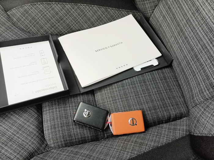 Volvo XC60 B4 D Core Auto 145 kW (197 CV) Vehículo usado en Madrid Volvo XC60 B4 D Core Auto 145 kW (197 CV) Vehículo usado en Madrid