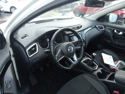Nissan Qashqai dCi 85 Acenta 85 kW (115 CV) 10 Nissan Qashqai dCi 85 Acenta 85 kW (115 CV) 10