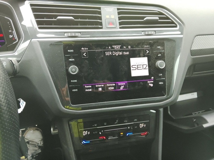 Volkswagen Tiguan R-Line 2.0 TDI 110 kW (150 CV) DSG Vehículo usado en Madrid Volkswagen Tiguan R-Line 2.0 TDI 110 kW (150 CV) DSG Vehículo usado en Madrid