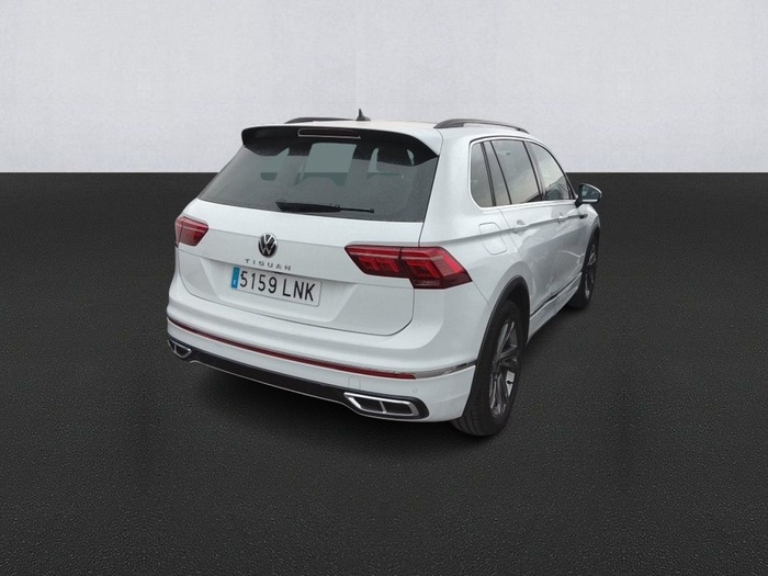 Volkswagen Tiguan R-Line 2.0 TDI 110 kW (150 CV) DSG Vehículo usado en Madrid Volkswagen Tiguan R-Line 2.0 TDI 110 kW (150 CV) DSG Vehículo usado en Madrid