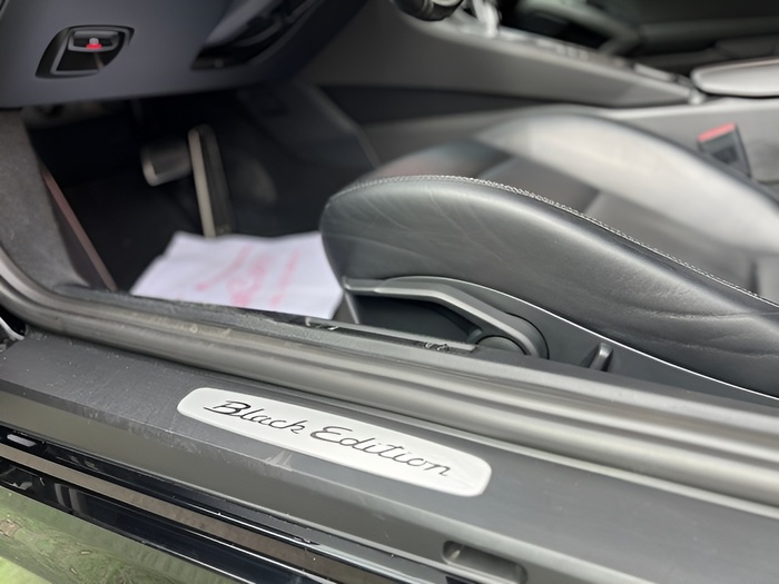 Porsche Boxster Cabrio Black Edition 195 kW (265 CV) Vehículo usado en Madrid Porsche Boxster Cabrio Black Edition 195 kW (265 CV) Vehículo usado en Madrid