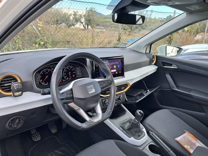 SEAT Arona 1.0 TSI Style 81 kW (110 CV) Vehículo usado en Madrid SEAT Arona 1.0 TSI Style 81 kW (110 CV) Vehículo usado en Madrid