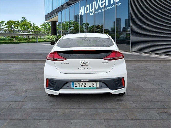 Hyundai Ioniq 1.6 GDI HEV Klass DT 104 kW (141 CV) Vehículo usado en Madrid Hyundai Ioniq 1.6 GDI HEV Klass DT 104 kW (141 CV) Vehículo usado en Madrid