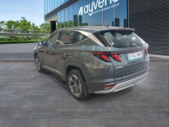 Hyundai Tucson 1.6T HEV Klass AT 158 kW (215 CV) Vehículo usado en Madrid Hyundai Tucson 1.6T HEV Klass AT 158 kW (215 CV) Vehículo usado en Madrid