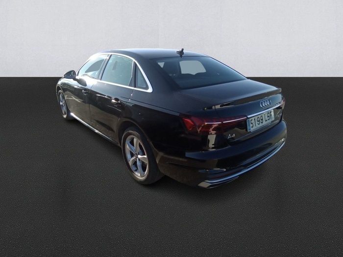 Audi A4 Advanced 30 TDI 100 kW (136 CV) S tronic Vehículo usado en Madrid Audi A4 Advanced 30 TDI 100 kW (136 CV) S tronic Vehículo usado en Madrid