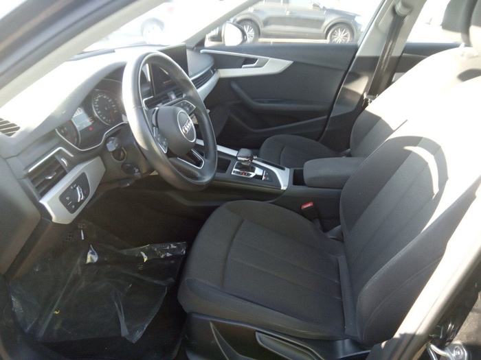 Audi A4 Advanced 30 TDI 100 kW (136 CV) S tronic Vehículo usado en Madrid Audi A4 Advanced 30 TDI 100 kW (136 CV) S tronic Vehículo usado en Madrid