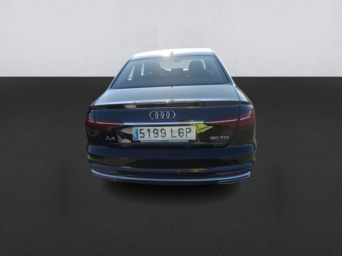 Audi A4 Advanced 30 TDI 100 kW (136 CV) S tronic Vehículo usado en Madrid Audi A4 Advanced 30 TDI 100 kW (136 CV) S tronic Vehículo usado en Madrid