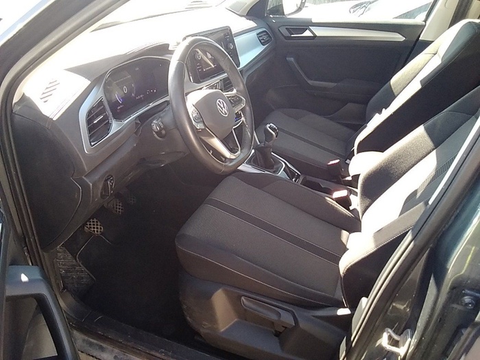 Volkswagen T-Roc Life 2.0 TDI 85 kW (115 CV) Vehículo usado en Madrid Volkswagen T-Roc Life 2.0 TDI 85 kW (115 CV) Vehículo usado en Madrid