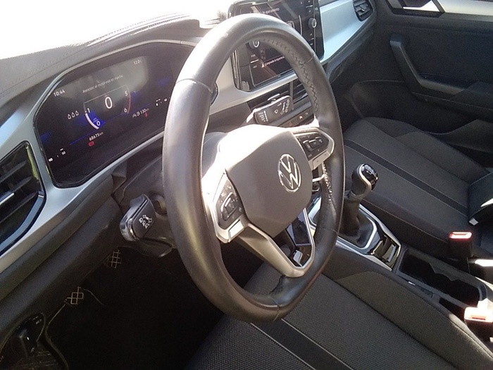 Volkswagen T-Roc Life 2.0 TDI 85 kW (115 CV) Vehículo usado en Madrid Volkswagen T-Roc Life 2.0 TDI 85 kW (115 CV) Vehículo usado en Madrid