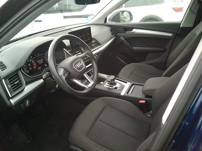 Audi Q5 Advanced 45 TFSI quattro 195 kW (265 CV) S tronic Vehículo usado en Madrid Audi Q5 Advanced 45 TFSI quattro 195 kW (265 CV) S tronic Vehículo usado en Madrid