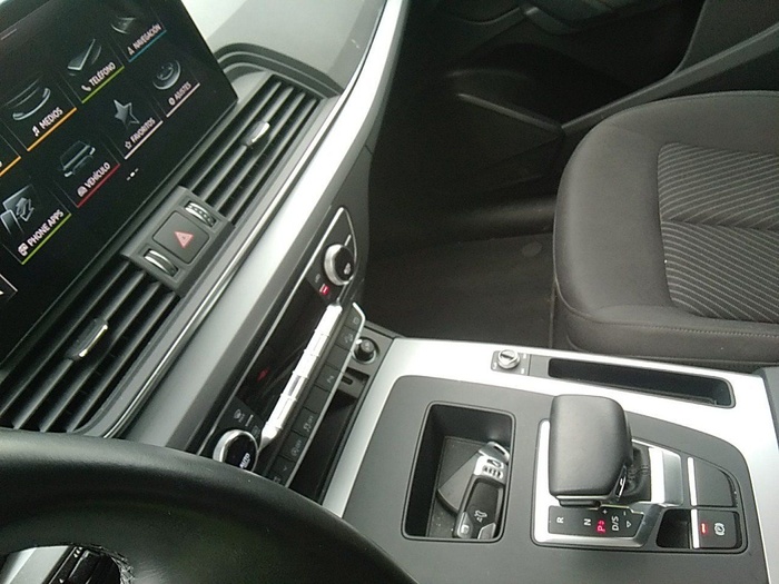 Audi Q5 Advanced 45 TFSI quattro 195 kW (265 CV) S tronic Vehículo usado en Madrid Audi Q5 Advanced 45 TFSI quattro 195 kW (265 CV) S tronic Vehículo usado en Madrid