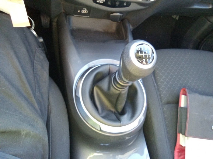 Nissan Juke DIG-T Acenta 84 kW (114 CV) Vehículo usado en Madrid Nissan Juke DIG-T Acenta 84 kW (114 CV) Vehículo usado en Madrid