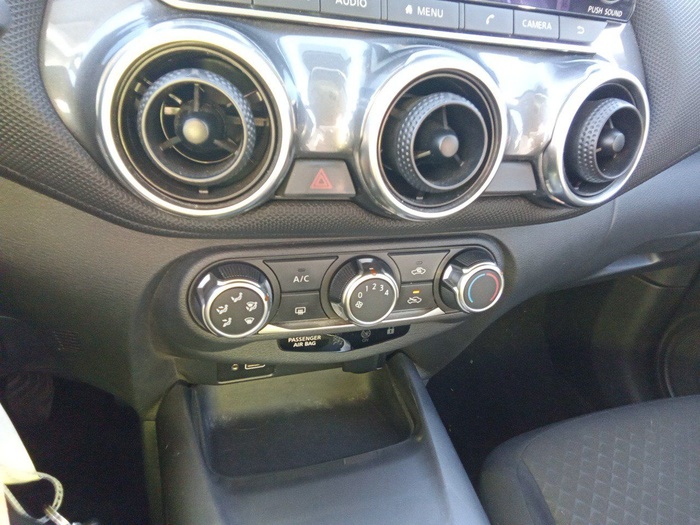 Nissan Juke DIG-T Acenta 84 kW (114 CV) Vehículo usado en Madrid Nissan Juke DIG-T Acenta 84 kW (114 CV) Vehículo usado en Madrid