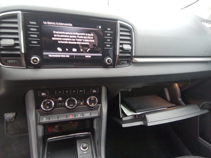 Skoda Karoq 1.0 TSI Ambition 81 kW (110 CV) Vehículo usado en Madrid Skoda Karoq 1.0 TSI Ambition 81 kW (110 CV) Vehículo usado en Madrid