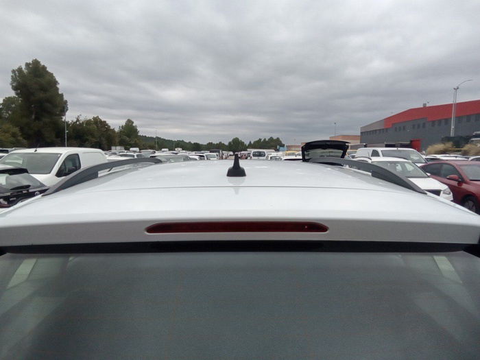 Skoda Karoq 1.0 TSI Ambition 81 kW (110 CV) Vehículo usado en Madrid Skoda Karoq 1.0 TSI Ambition 81 kW (110 CV) Vehículo usado en Madrid