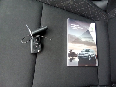 Skoda Karoq 1.0 TSI Ambition 81 kW (110 CV) 14 Skoda Karoq 1.0 TSI Ambition 81 kW (110 CV) 14