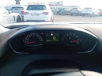 Peugeot 2008 BlueHDi 110 S&S Active Pack 81 kW (110 CV) 7 Peugeot 2008 BlueHDi 110 S&S Active Pack 81 kW (110 CV) 7