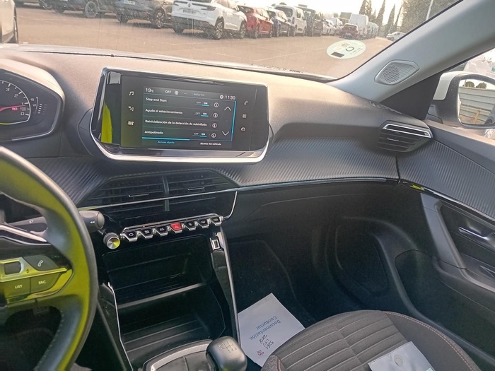 Peugeot 2008 BlueHDi 110 S&S Active Pack 81 kW (110 CV) Vehículo usado en Madrid Peugeot 2008 BlueHDi 110 S&S Active Pack 81 kW (110 CV) Vehículo usado en Madrid