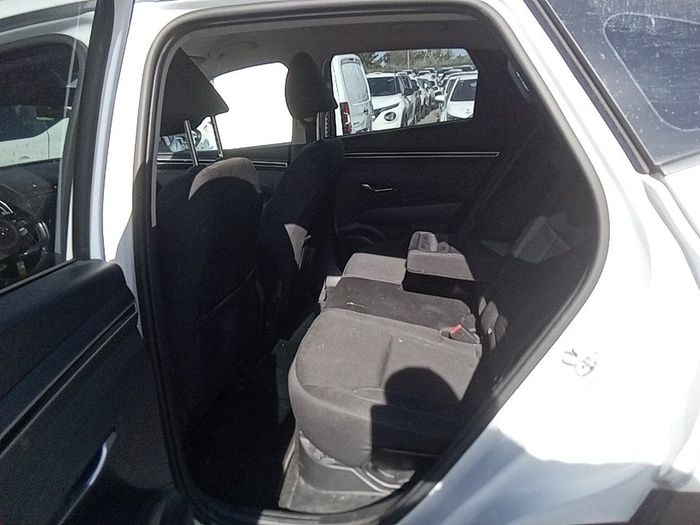 Hyundai Tucson 1.6 TGDI HEV Maxx Auto 169 kW (230 CV) Vehículo usado en Madrid Hyundai Tucson 1.6 TGDI HEV Maxx Auto 169 kW (230 CV) Vehículo usado en Madrid