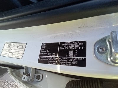 Hyundai Tucson 1.6 TGDI HEV Maxx Auto 169 kW (230 CV) 15 Hyundai Tucson 1.6 TGDI HEV Maxx Auto 169 kW (230 CV) 15