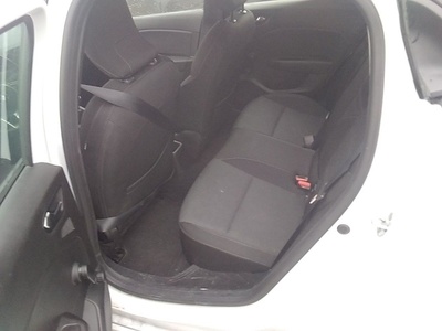 Renault Clio Intens TCe 66 kW (90 CV) 9 Renault Clio Intens TCe 66 kW (90 CV) 9