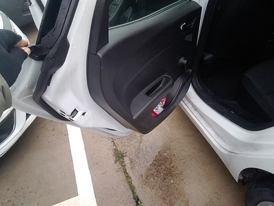 Renault Clio Intens TCe 66 kW (90 CV) 10 Renault Clio Intens TCe 66 kW (90 CV) 10