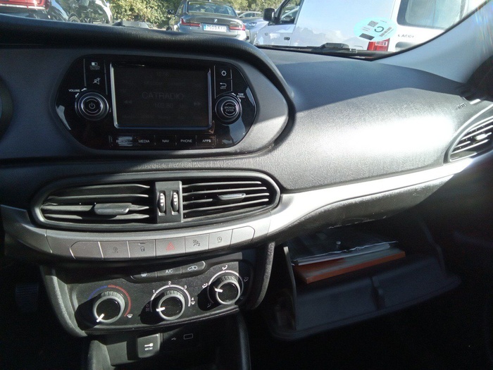 Fiat Tipo 1.6 Multijet Business 88 kW (120 CV) Vehículo usado en Madrid Fiat Tipo 1.6 Multijet Business 88 kW (120 CV) Vehículo usado en Madrid