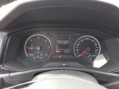 Volkswagen T-Roc Edition 2.0 TDI 85 kW (115 CV) 13 Volkswagen T-Roc Edition 2.0 TDI 85 kW (115 CV) 13