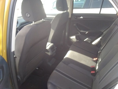 Volkswagen T-Roc Advance 2.0 TDI 85 kW (115 CV) 14 Volkswagen T-Roc Advance 2.0 TDI 85 kW (115 CV) 14