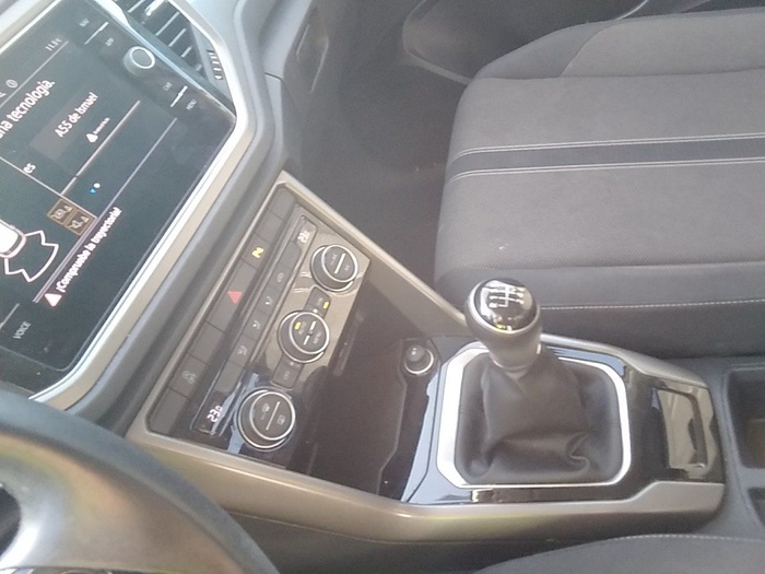 Volkswagen T-Roc Advance 2.0 TDI 85 kW (115 CV) Vehículo usado en Madrid Volkswagen T-Roc Advance 2.0 TDI 85 kW (115 CV) Vehículo usado en Madrid