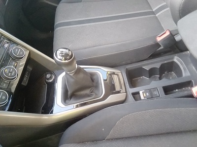 Volkswagen T-Roc Advance 2.0 TDI 85 kW (115 CV) 11 Volkswagen T-Roc Advance 2.0 TDI 85 kW (115 CV) 11