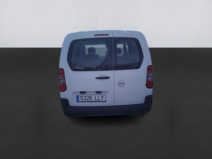 Opel Combo Life 1.5 TD S&S Expression L 75 kW (102 CV) Vehículo usado en Madrid Opel Combo Life 1.5 TD S&S Expression L 75 kW (102 CV) Vehículo usado en Madrid