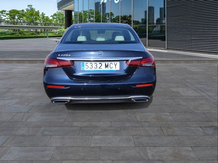 Mercedes-Benz Clase E E 220 d 147 kW (200 CV) Vehículo usado en Madrid Mercedes-Benz Clase E E 220 d 147 kW (200 CV) Vehículo usado en Madrid