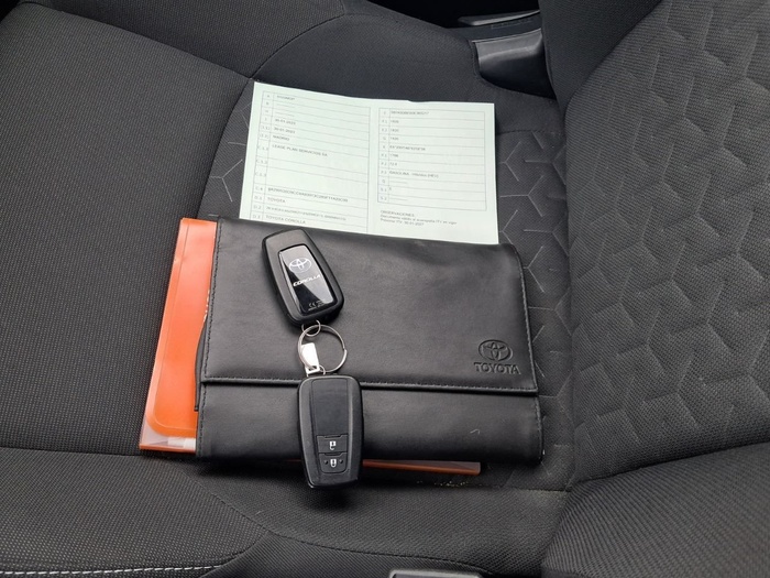 Toyota Corolla 1.8 125 Híbrido Active Tech E-CVT 90 kW (122 CV) Vehículo usado en Madrid Toyota Corolla 1.8 125 Híbrido Active Tech E-CVT 90 kW (122 CV) Vehículo usado en Madrid