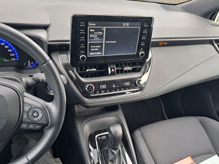 Toyota Corolla 1.8 125 Híbrido Active Tech E-CVT 90 kW (122 CV) Vehículo usado en Madrid Toyota Corolla 1.8 125 Híbrido Active Tech E-CVT 90 kW (122 CV) Vehículo usado en Madrid