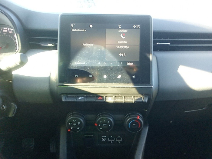 Renault Clio Business SCe 48 kW (65 CV) Vehículo usado en Madrid Renault Clio Business SCe 48 kW (65 CV) Vehículo usado en Madrid