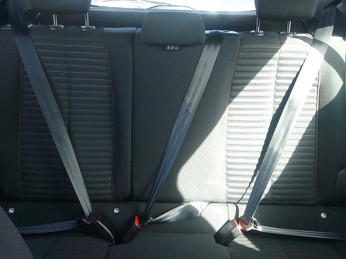 Peugeot 2008 BlueHDi 110 S&S Active 81 kW (110 CV) Vehículo usado en Madrid Peugeot 2008 BlueHDi 110 S&S Active 81 kW (110 CV) Vehículo usado en Madrid