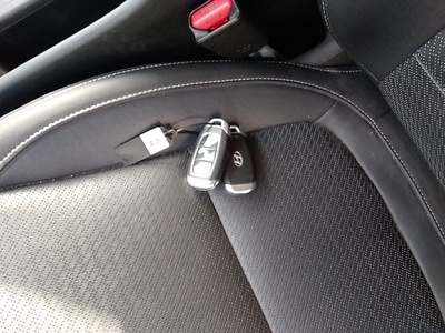 Hyundai Kona 1.6 GDI HEV Style Sky 104 kW (141 CV) 12 Hyundai Kona 1.6 GDI HEV Style Sky 104 kW (141 CV) 12