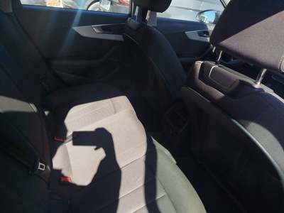 Audi A4 Avant Advanced 35 TDI 120 kW (163 CV) S tronic 15 Audi A4 Avant Advanced 35 TDI 120 kW (163 CV) S tronic 15